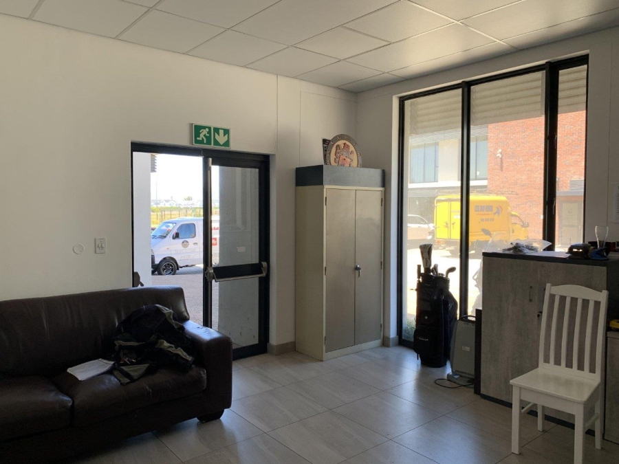 To Let commercial Property for Rent in Kraaifontein Western Cape